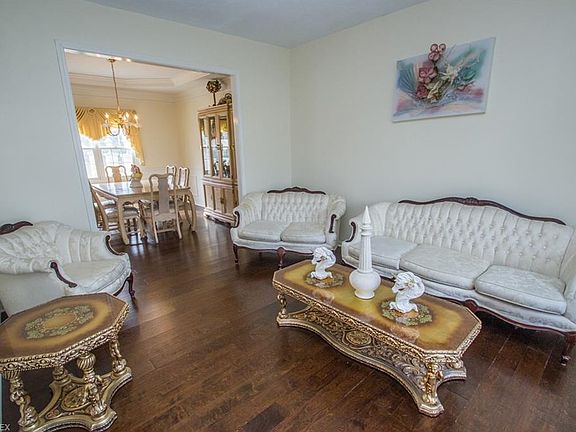 4th image of 14037 Basswood Cir