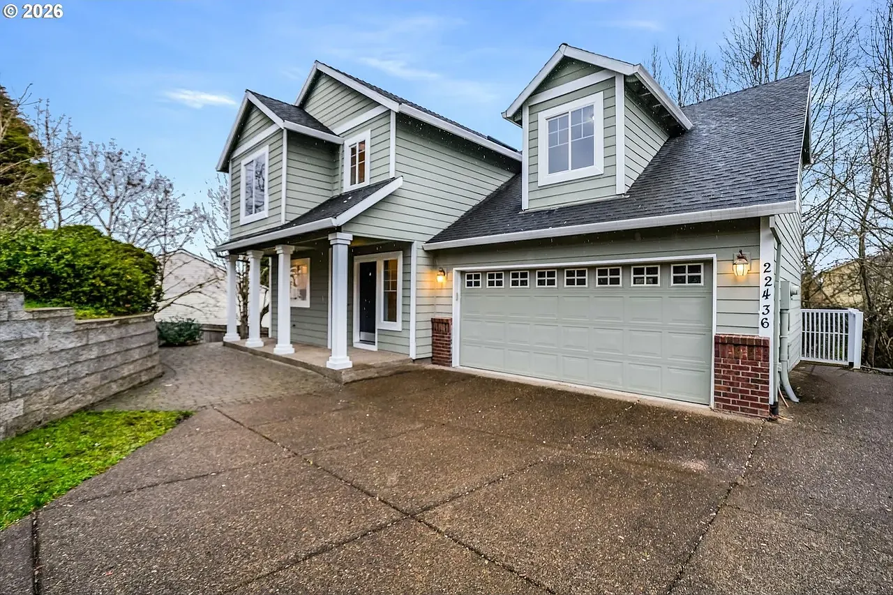 4 bed, 2.5 bath, 1838 sqft, $3,000 — Photo 2