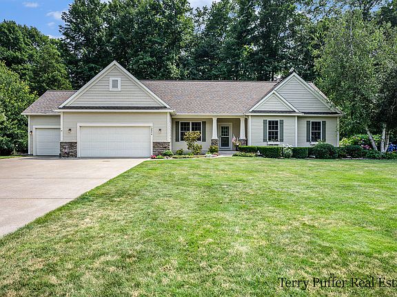 2nd image of 12974 Woodrush Ct