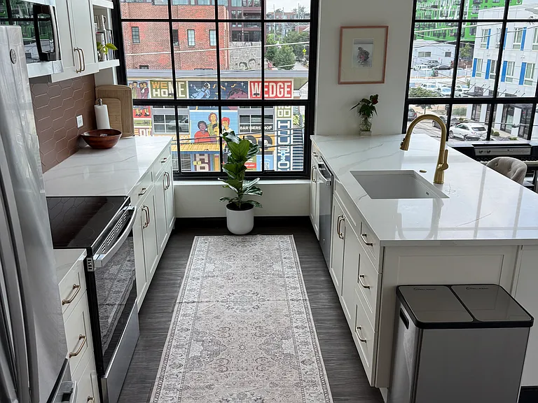 1260 Martin St #308 — Photo 3