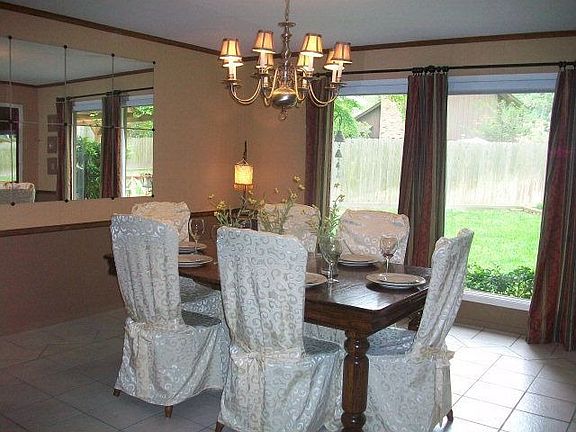 4th image of 1304 Shady Ln