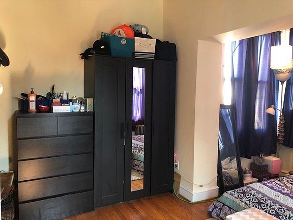 2nd image of 2826 W Girard Ave APT 2R