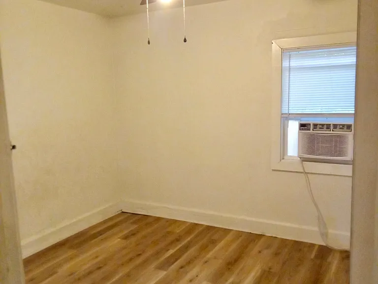 1308 Goff Ave — Photo 3