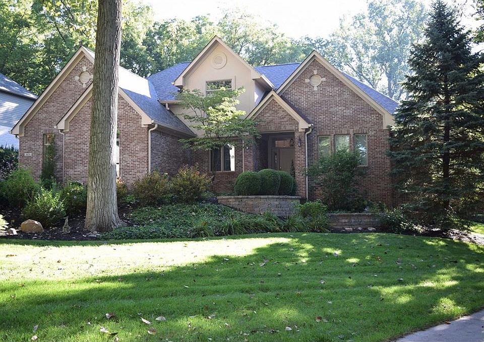 1st image of 8679 Admirals Woods Dr