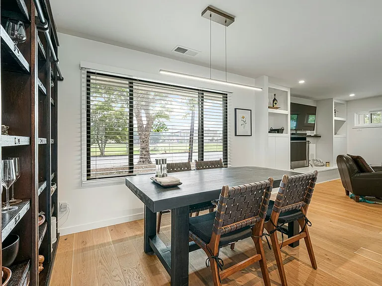 4 Arch Way — Photo 11