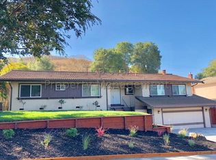 44 Buckingham Dr, Moraga, CA