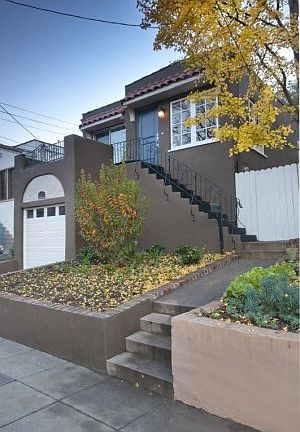 4th image of 2032 Valentine St