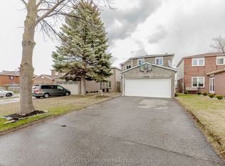 2095 Duberry Dr, Pickering, ON L1X 1Y7