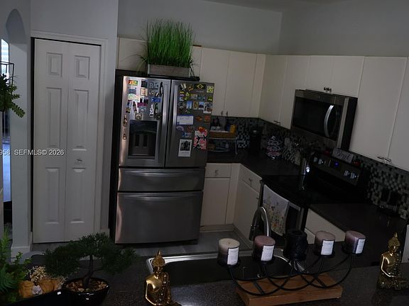 5th image of 15747 SW 40th St #213