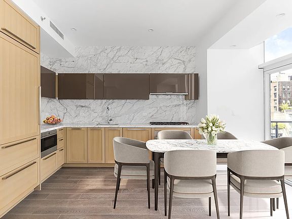 3rd image of 19 Park Pl #8B