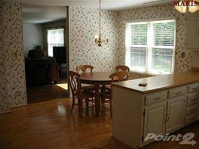 4th image of 2300 Sportsmen Hill Dr