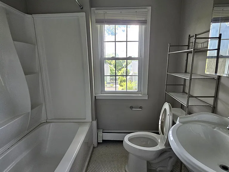 1634 Ella T Grasso Blvd #1H — Photo 9