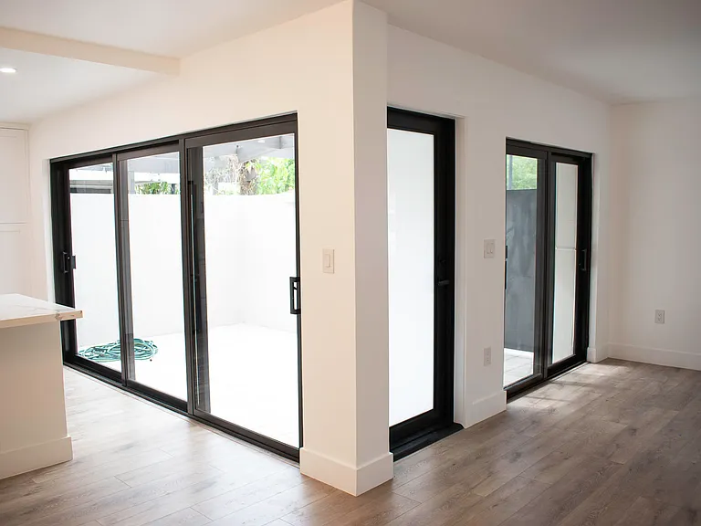 4706 SW 67th Ave #M3 — Photo 4