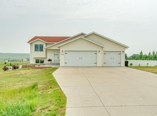 6801 Trademark Dr, Bismarck, ND 58504