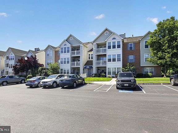 2nd image of 8237 Poplar Mill Rd #8237