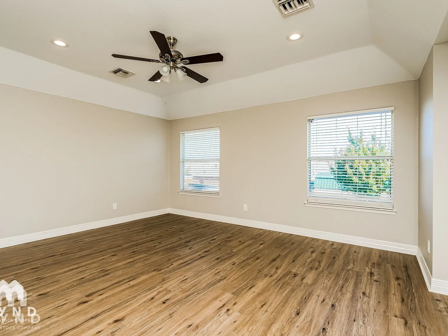 5 bed, 3.0 bath, 2430 sqft, $2,265 — Photo 4
