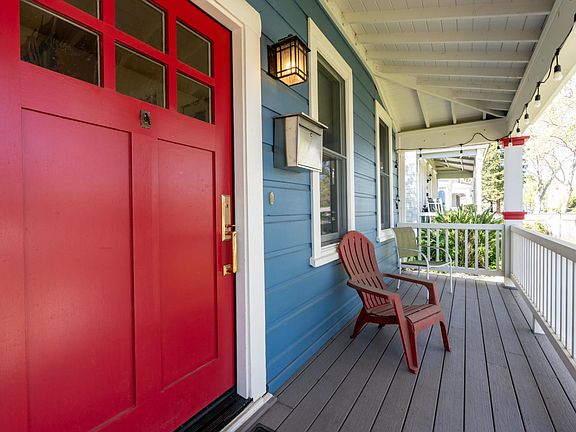 5th image of 328 W 21st St