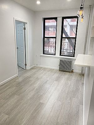 2nd image of 52 Henry St APT 4FE