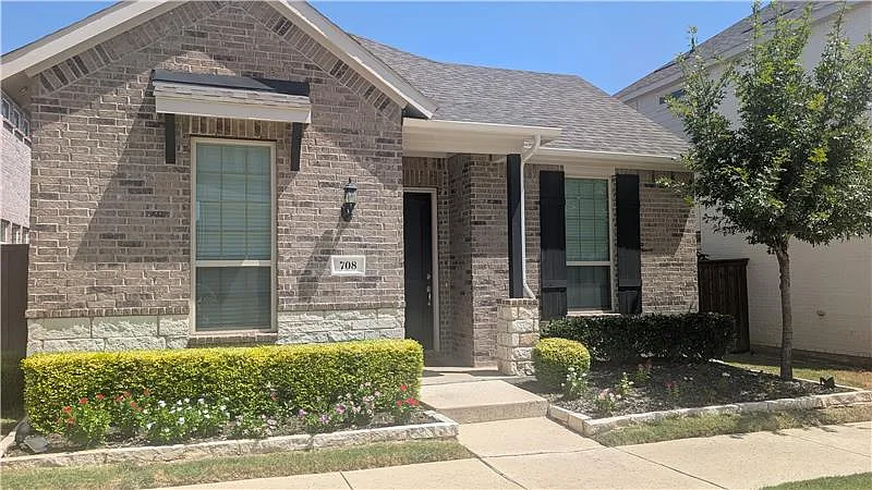 3 bed, 1848 sqft, $2,750 — Photo 1