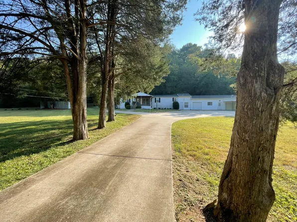 2348 Crocker Springs Rd #B, Goodlettsville, TN 37072