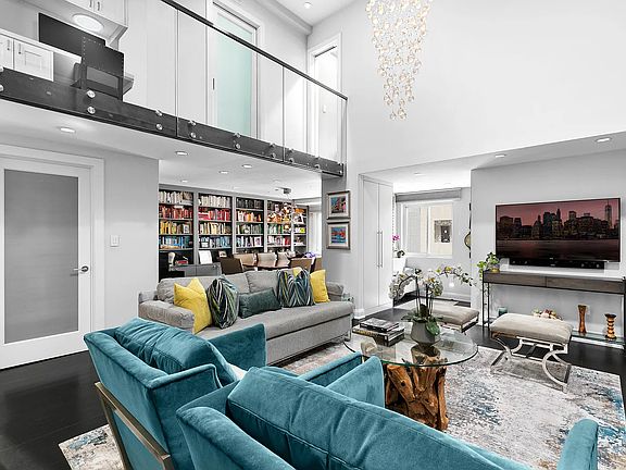 2nd image of 356 Broadway APT 5D