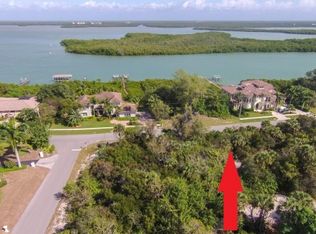 900 Caxambas Dr, Marco Island, FL 34145