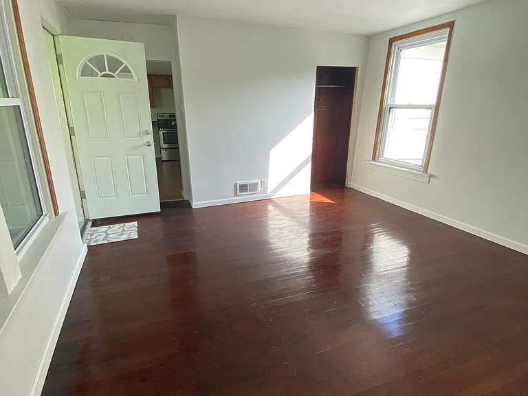 61 Pointview Rd #2 — Photo 14