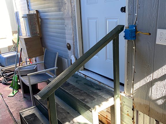 3rd image of 6656 Rosecrans Ave Space S38