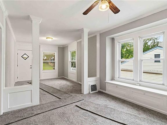 4th image of 420 N Drury Ave