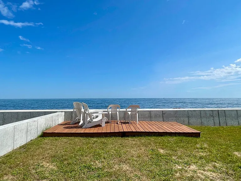 25 Seaside Rd — Photo 4