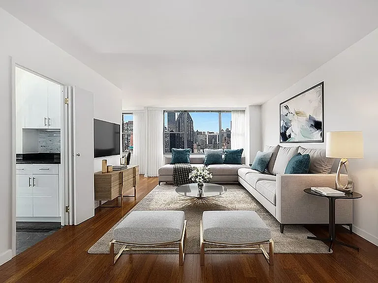 300 E 56th St #5K — Photo 2