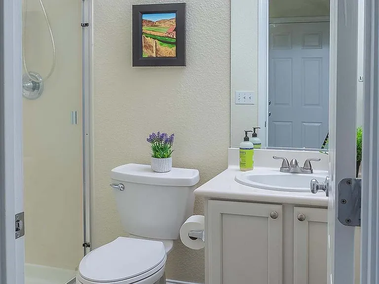 Full Bathroom 1st floor