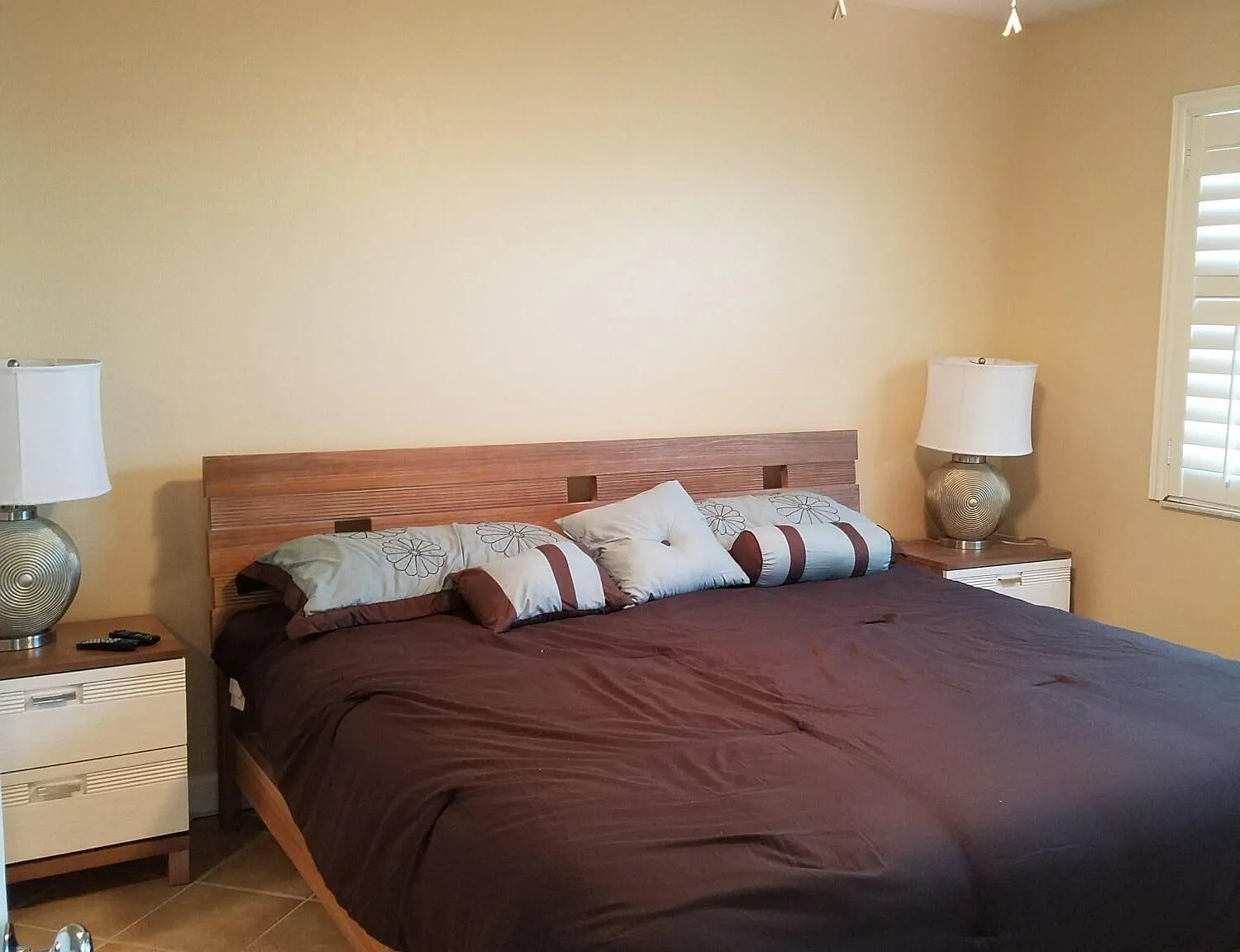 1 bed, 1.0 bath, 860 sqft, $3,300 — Photo 2