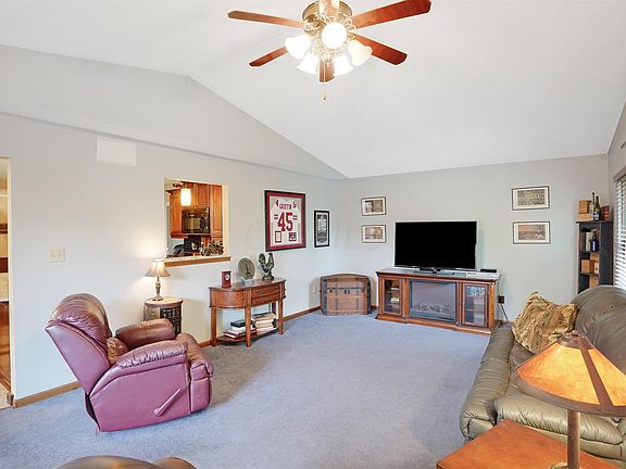 3rd image of 2399 Walborn Dr
