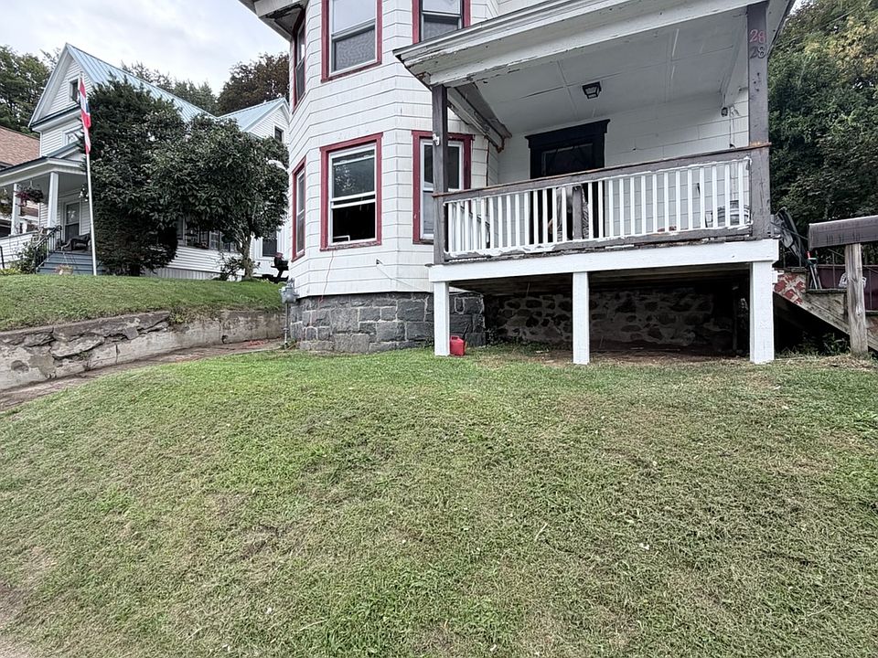 2nd image of 28 5th St