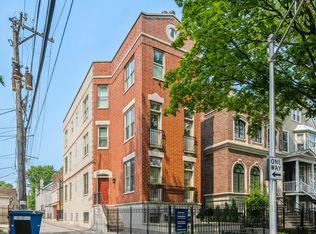 1542 W George St, Chicago, IL 60657