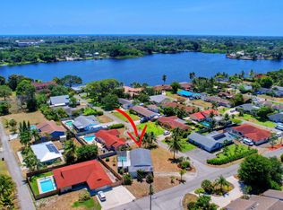 6228 Boyd Ln, Lake Worth, FL 33462