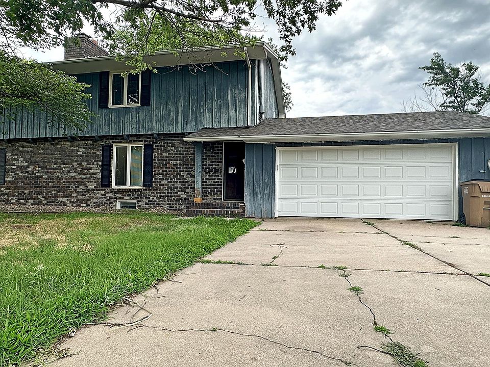 1st image of 3200 A Nutmeg Ln