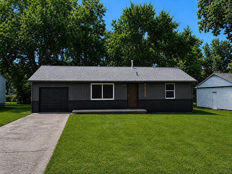 7115 Maple St — Photo 1