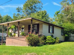 1081 Veal St SW, Conyers, GA 30012
