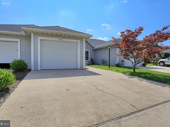 3rd image of 5452 Fairway Dr W