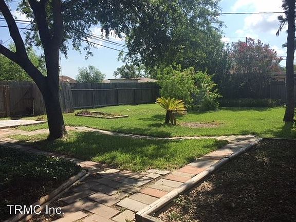 3rd image of 5814 Shamrock Dr