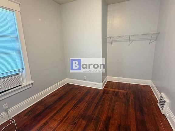 3rd image of 1053 Huey St