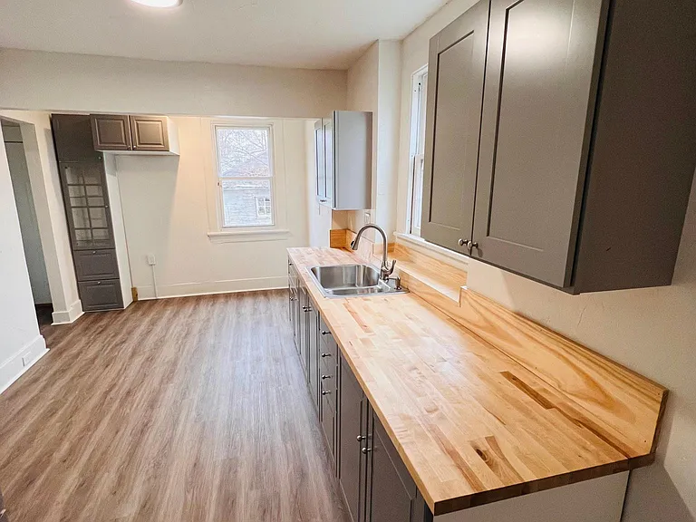 1127 Vernon Dr — Photo 8