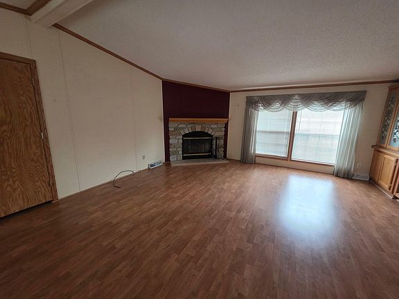 4th image of 8959 Meadowview Dr