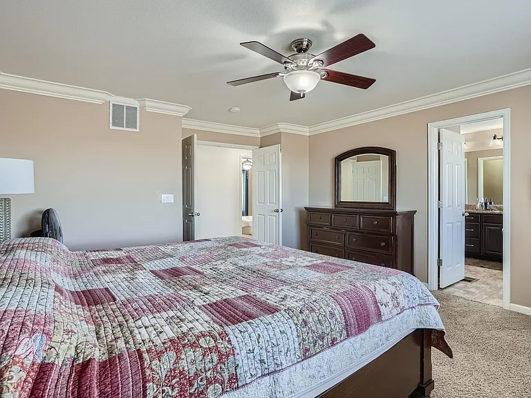 10748 Worthington Cir — Photo 11