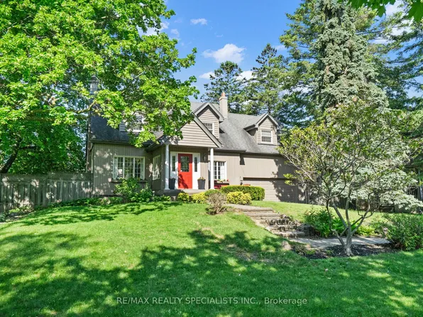 78 Meadowbank Rd, Toronto, ON M9B 5C9