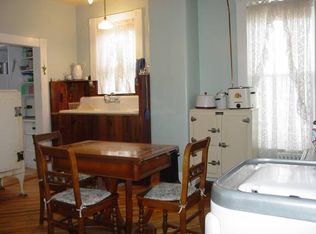 39 Belknap Ave, Newport, NH 03773