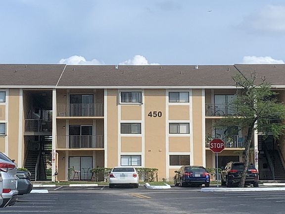 5th image of 450 Palm Cir W APT 105