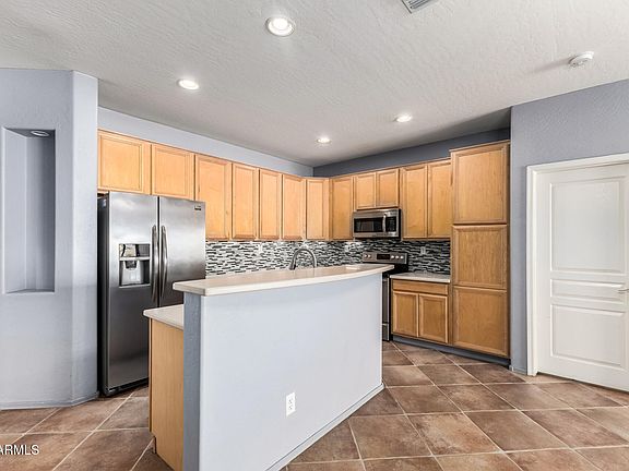 5th image of 13118 W JACOBSON Drive